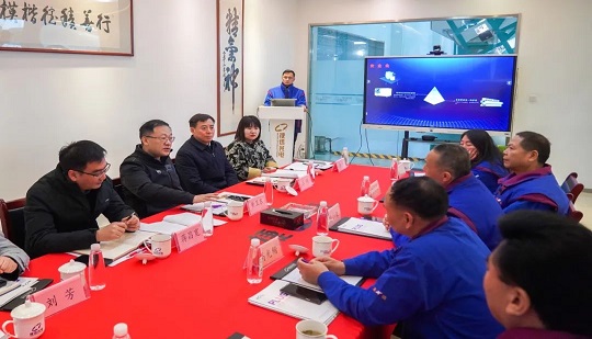Parti Çalışma Komitesi Sekreteri ve Xinzhan Yüksek Teknoloji Bölgesi Yönetim Komitesi Direktörü Huang Weidong ve Heyeti Jiexun'u Ziyaret Etti!
        